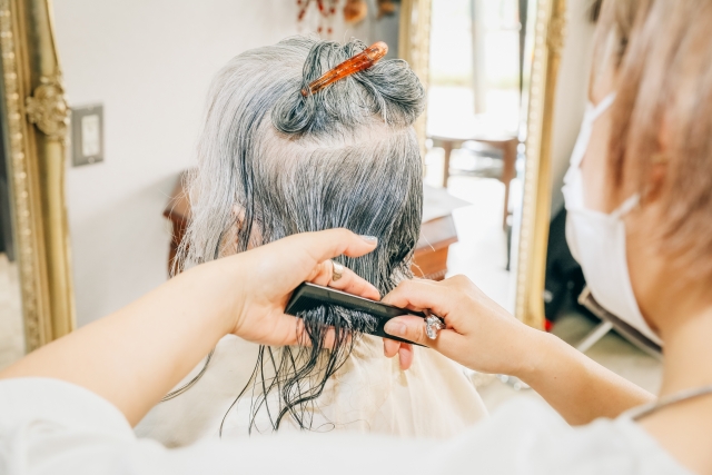 代表 猿舘 成文